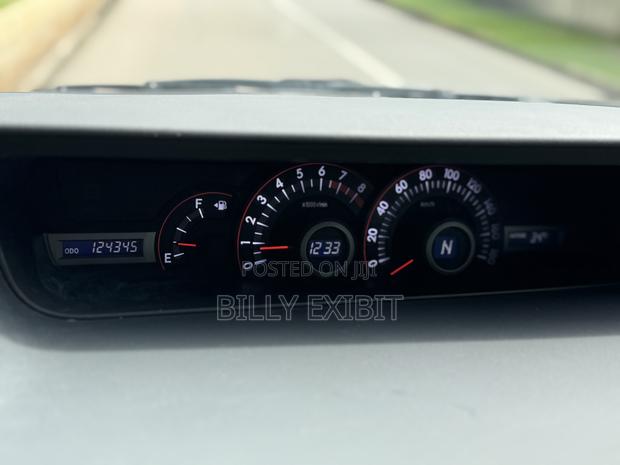 Toyota Voxy 2010 Black