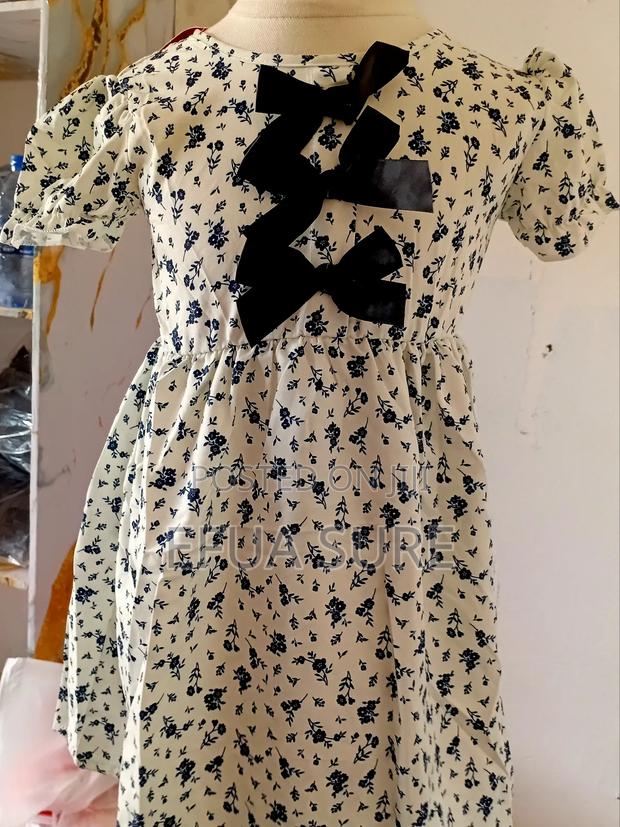 Elegant Short Sleeve Dress With Round Neckline for Girls photo 2
