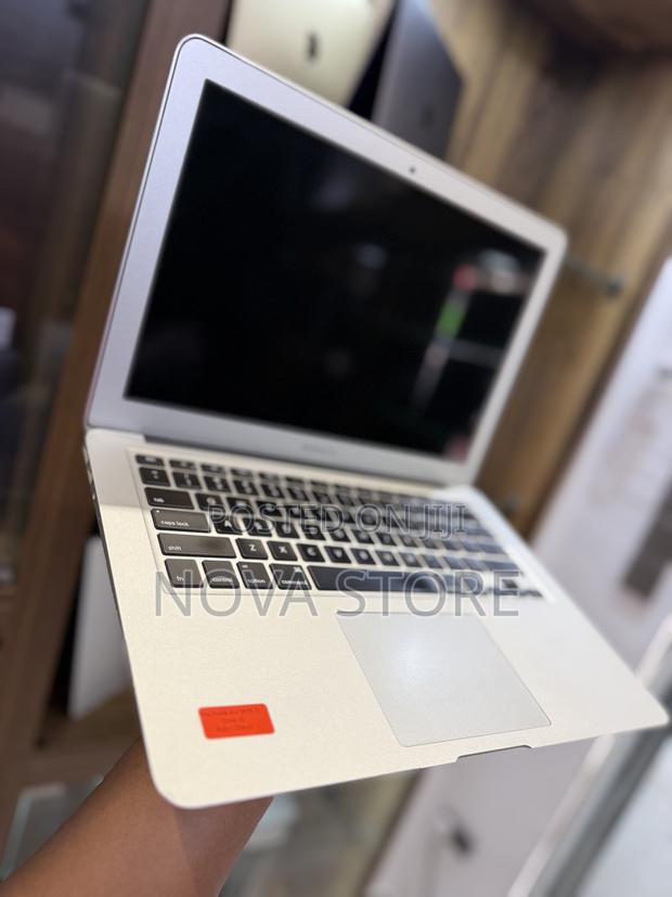 Laptop Apple MacBook Air 2015 8GB Intel Core I5 SSD 256GB