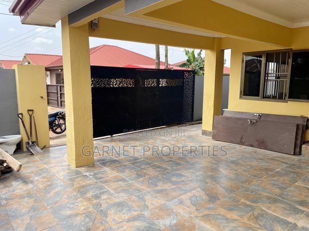 3bdrm House in Garnet Properties, Ashaley Botwe for rent photo 15