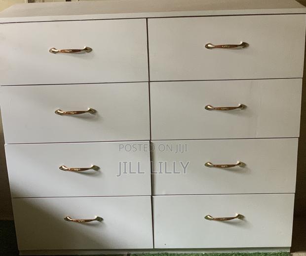 8 Chest Drawer for Sale photo 4