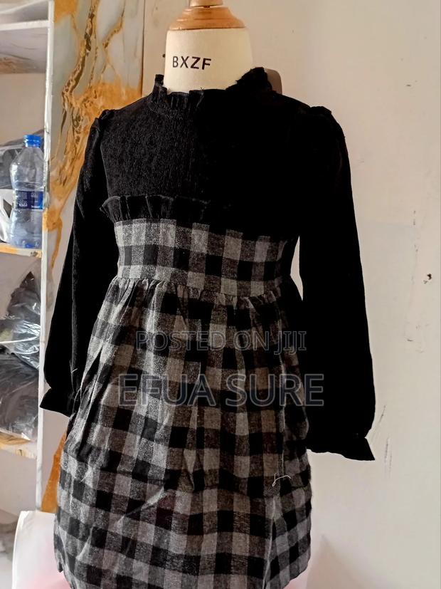 Young Girl Casual Black Striped Long Sleeve Dress
