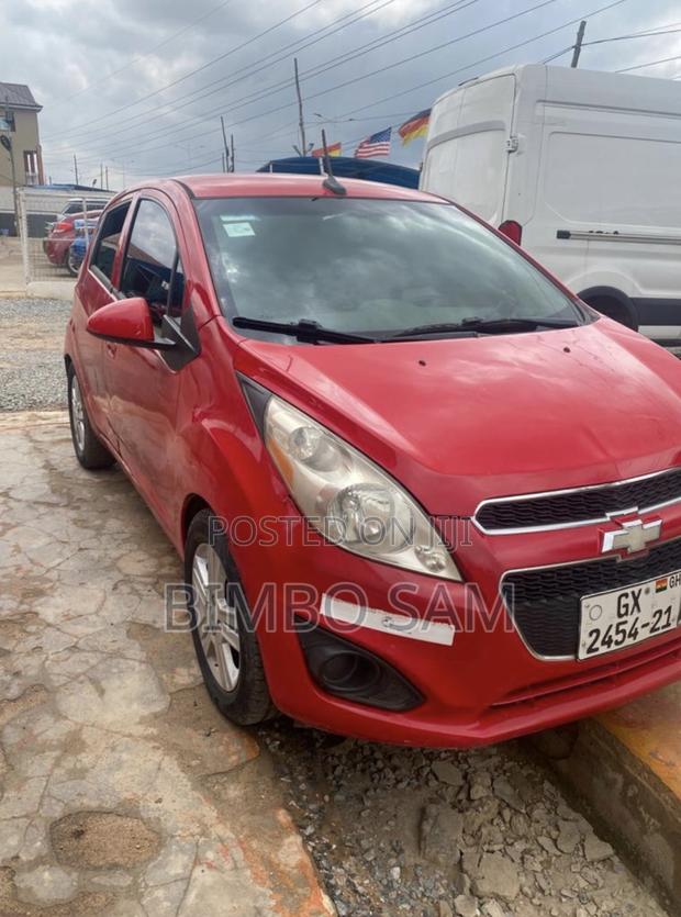 Chevrolet Spark 2014 Red photo 3