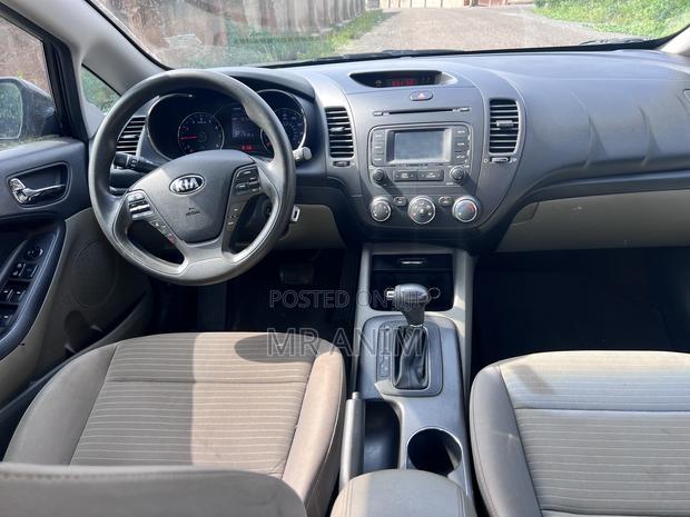 Kia Forte EX Sedan 2015 Black photo 5