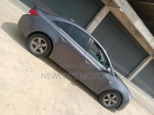 Chevrolet Cruze 2010 Gray
