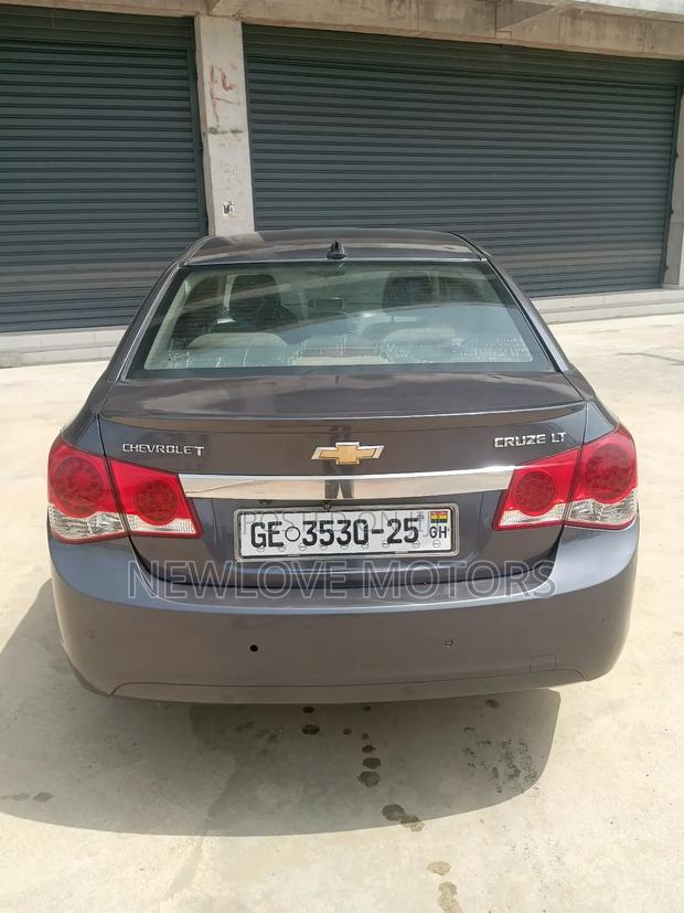 Chevrolet Cruze 2010 Gray