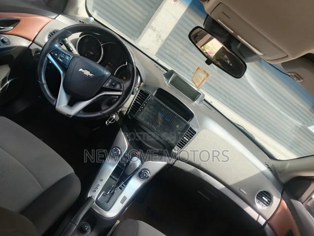 Chevrolet Cruze 2010 Gray