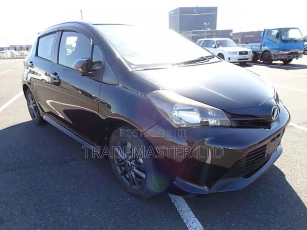 Toyota Vitz 1.3 AWD 5dr 2015 Blue photo 7