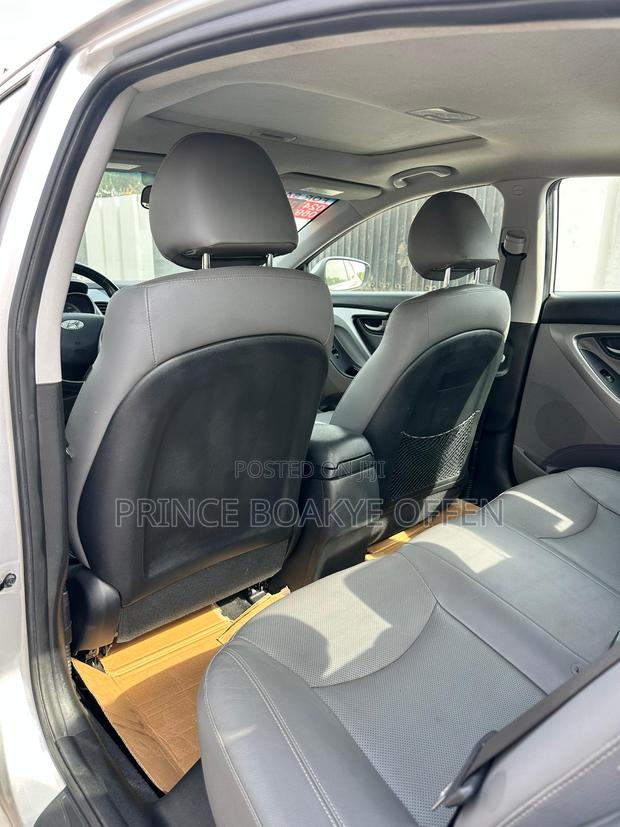 Hyundai Elantra Value Edition Sedan FWD (1.8L 4cyl 6A) 2016 Gray photo 3