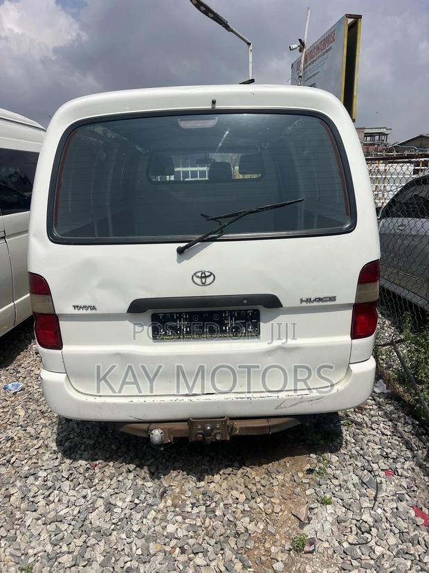 Toyota HiAce 2008 White