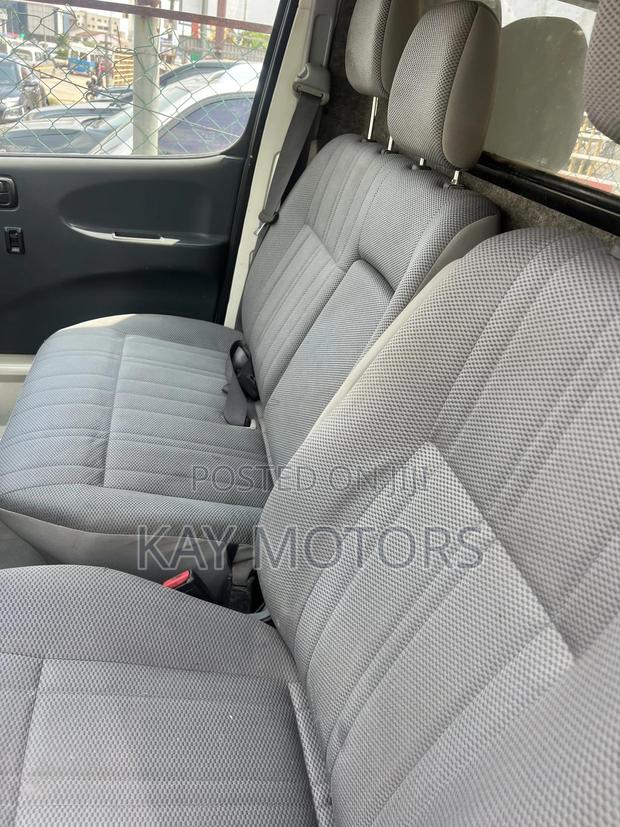 Toyota HiAce 2008 White