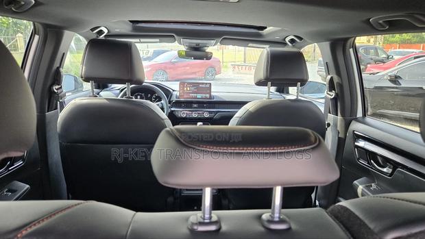 Honda CR-V 2025 White photo 5
