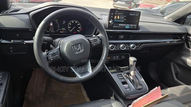Honda CR-V 2025 White photo 7