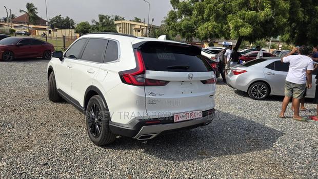 Honda CR-V 2025 White photo 8