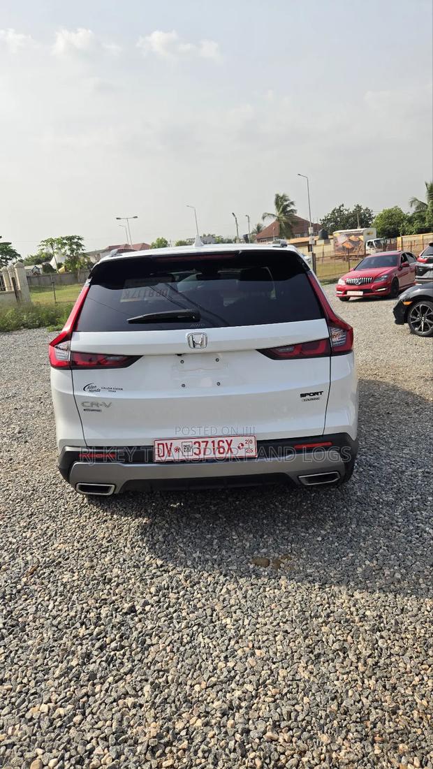 Honda CR-V 2025 White photo 10