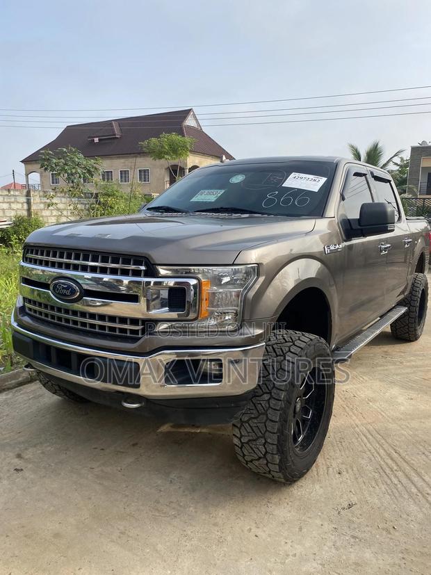 Ford F-150 XLT 4x4 Regular Cab Styleside 8 ft. box 141 in. WB 2018 Gray