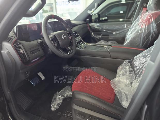 New Nissan Patrol 2025 Black photo 5