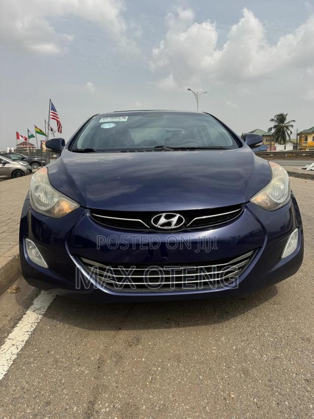 Hyundai Elantra Limited Sedan FWD (1.8L 4cyl 6A) 2013 Blue