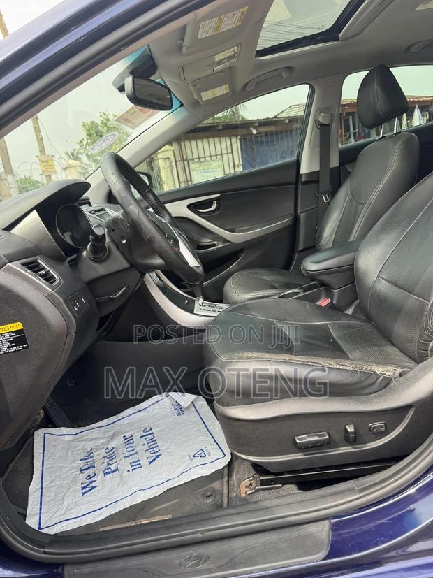 Hyundai Elantra Limited Sedan FWD (1.8L 4cyl 6A) 2013 Blue photo 6