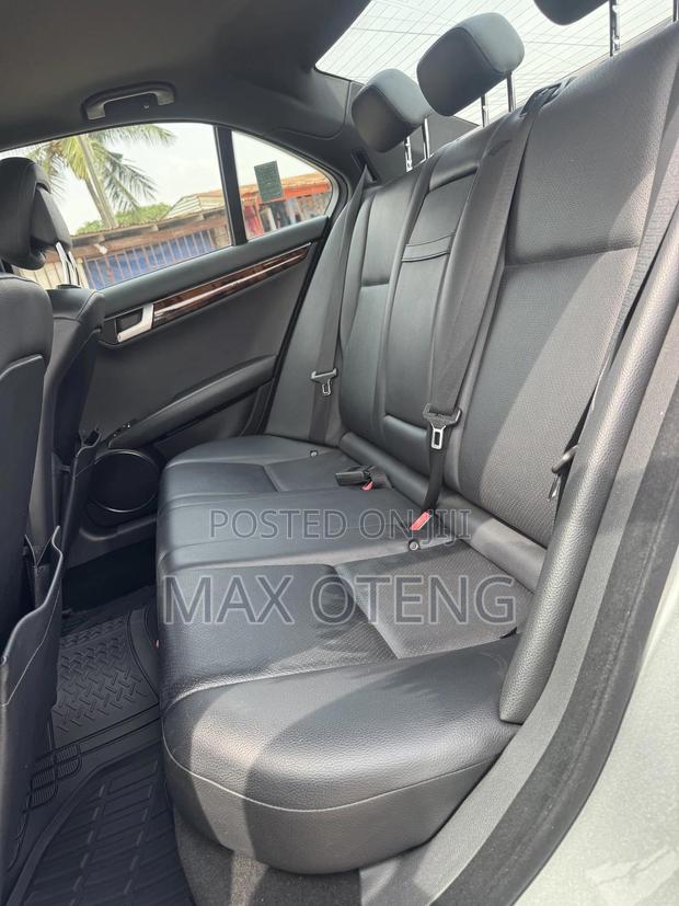 Mercedes-Benz C250 2013 Silver photo 4
