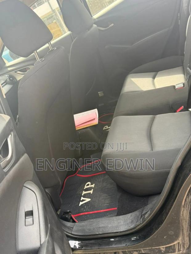 Mazda 2 2017 Black photo 7