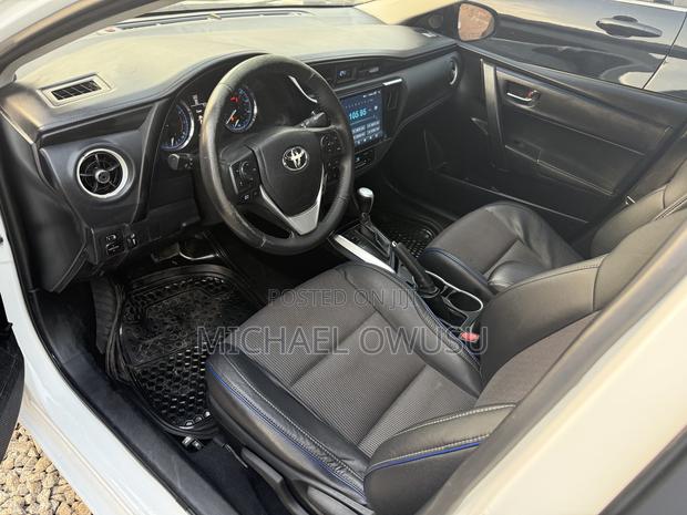 Toyota Corolla 2017 White