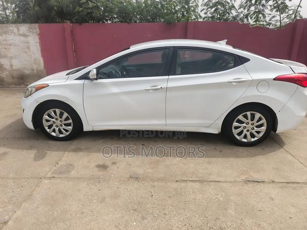 Hyundai Elantra GLS Automatic 2012 White photo 4