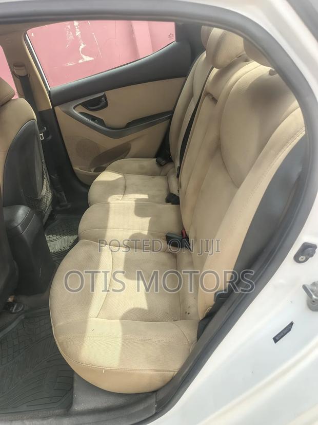 Hyundai Elantra GLS Automatic 2012 White photo 7