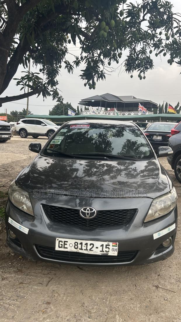Toyota Corolla 2009 Gray