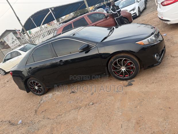 Toyota Camry 2014 Black