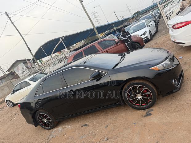 Toyota Camry 2014 Black
