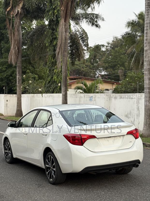 Toyota Corolla SE (1.8L 4cyl 2A) 2019