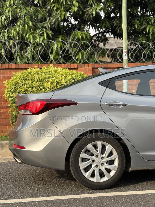 Hyundai Elantra 2016