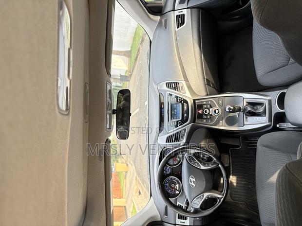 Hyundai Elantra 2016