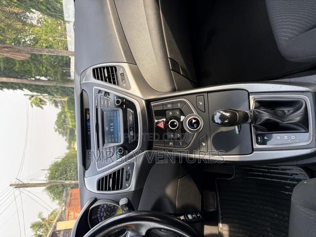 Hyundai Elantra 2016