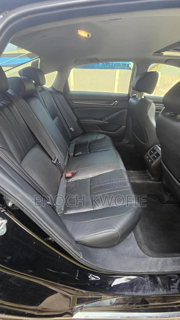 Honda Accord Touring 2018 Black photo 2