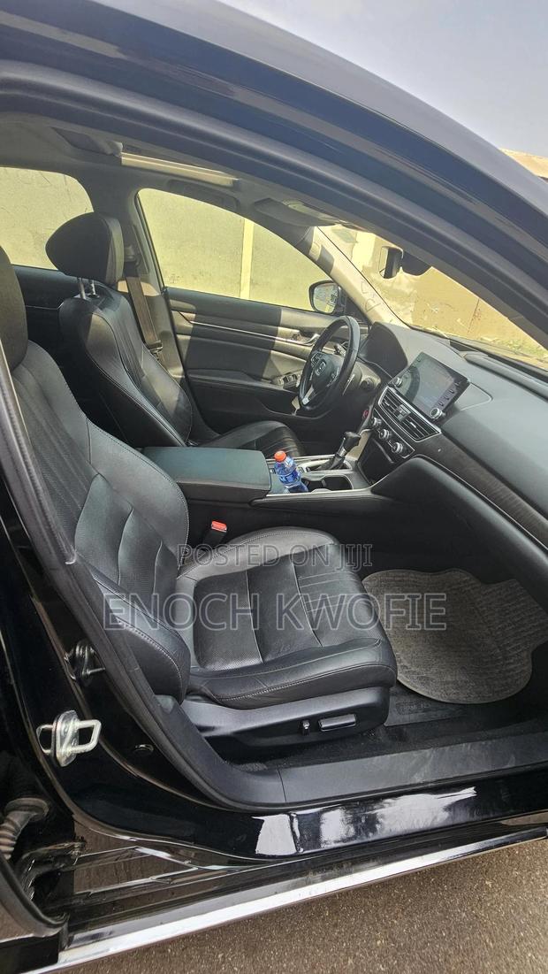 Honda Accord Touring 2018 Black photo 5