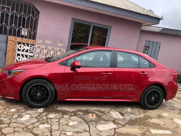 Toyota Corolla LE 2021 Red