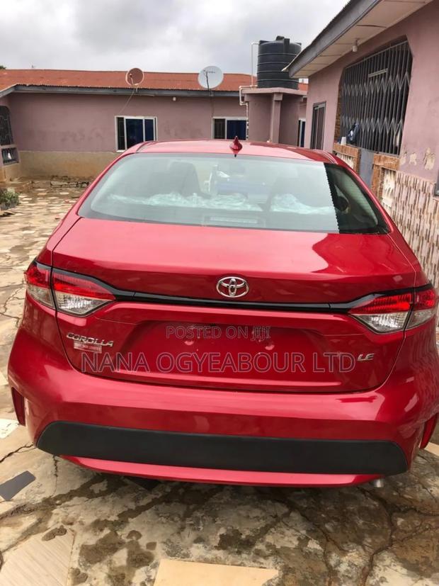 Toyota Corolla LE 2021 Red