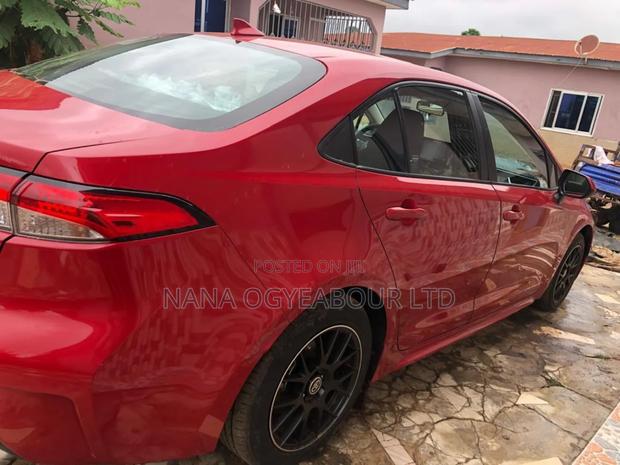 Toyota Corolla LE 2021 Red