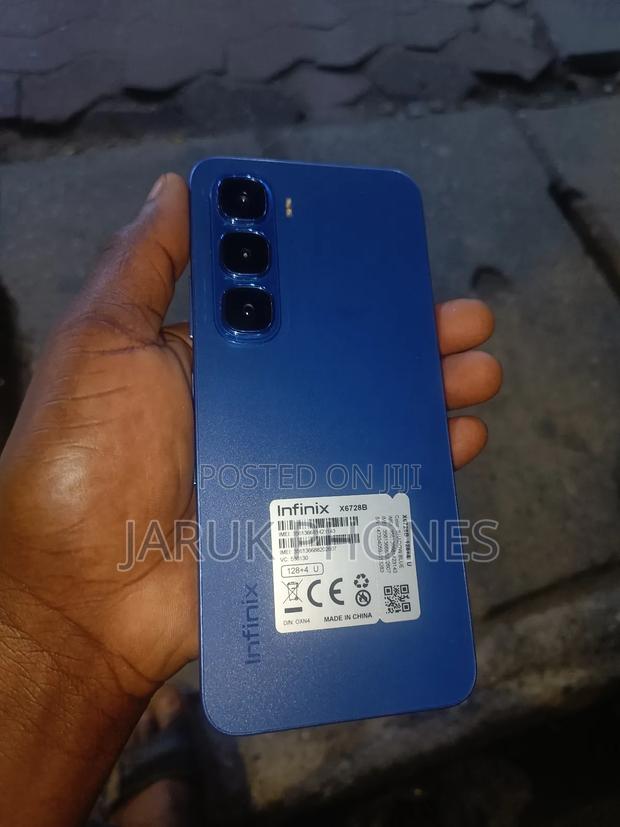 Infinix Hot 60i 128 GB Blue photo 2
