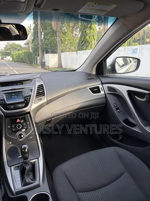 Hyundai Elantra 2016