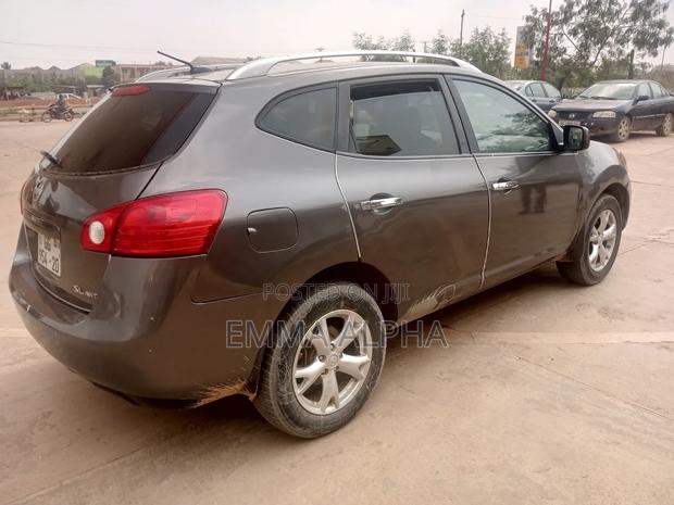 Nissan Rogue S 2011 Gray photo 3