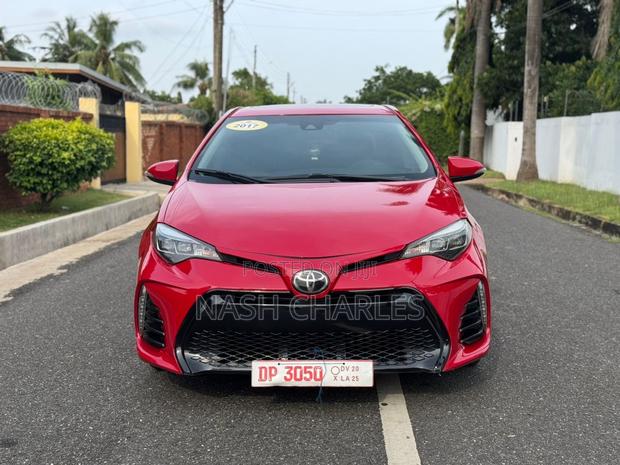 Toyota Corolla SE 4dr Sedan (1.8L 4cyl Manual) 2017 Red