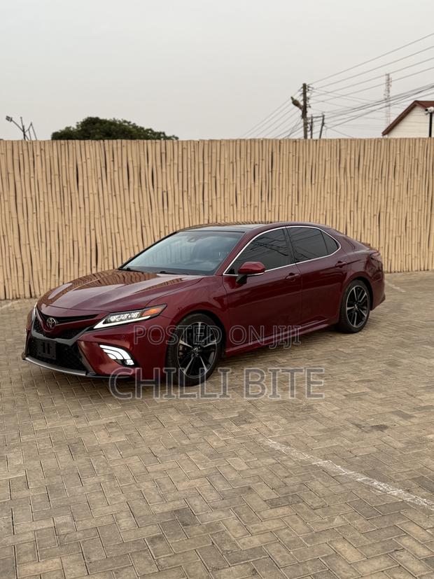 Toyota Camry XSE FWD (2.5L 4cyl 8AM) 2018 Red photo 3