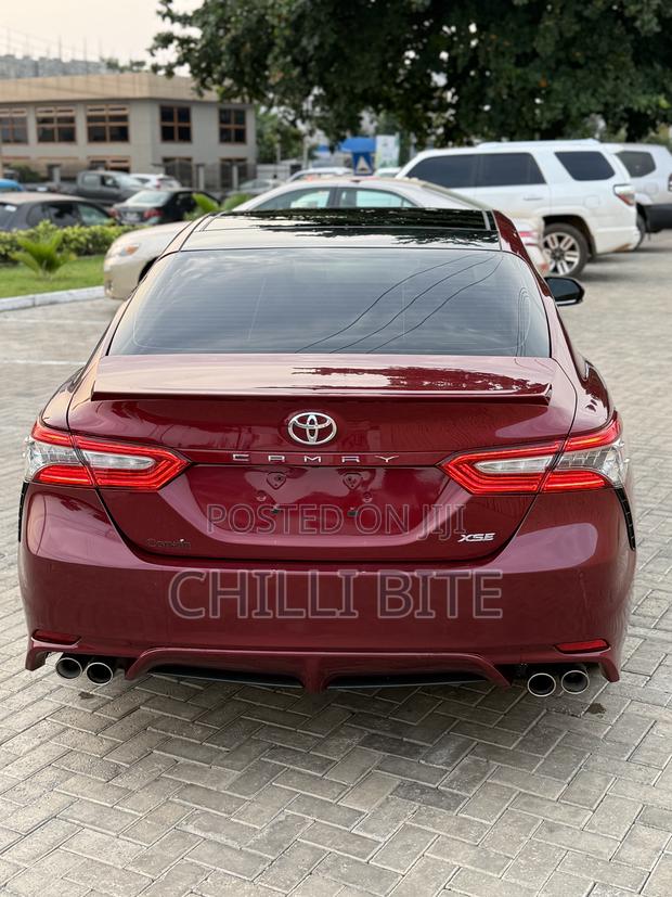 Toyota Camry XSE FWD (2.5L 4cyl 8AM) 2018 Red photo 2