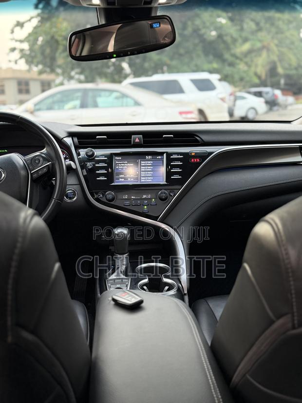 Toyota Camry XSE FWD (2.5L 4cyl 8AM) 2018 Red photo 7