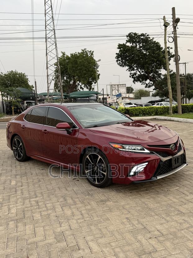 Toyota Camry XSE FWD (2.5L 4cyl 8AM) 2018 Red photo 6