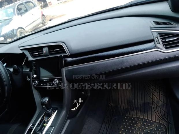 Honda Civic 2020 Gray