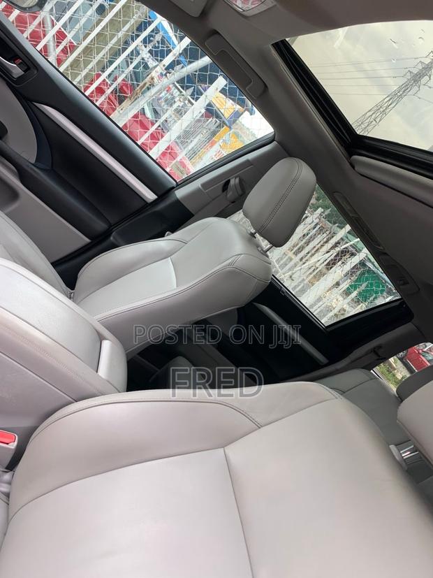 Toyota Highlander XLE V6 4x2 (3.5L 6cyl 6A) 2016 Blue